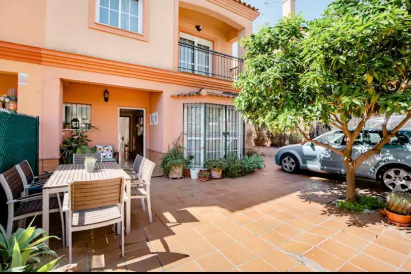 2 La Casa De Marilo Appartement Tomares Buitenkant foto